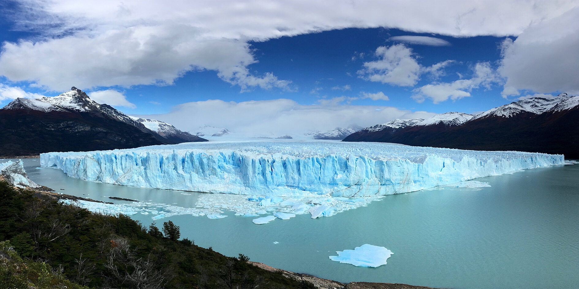 Glacier Perito Moreno en Patagonie au cours d'un voyage en Argentine sur mesure avec une agence locale Nirvatravel