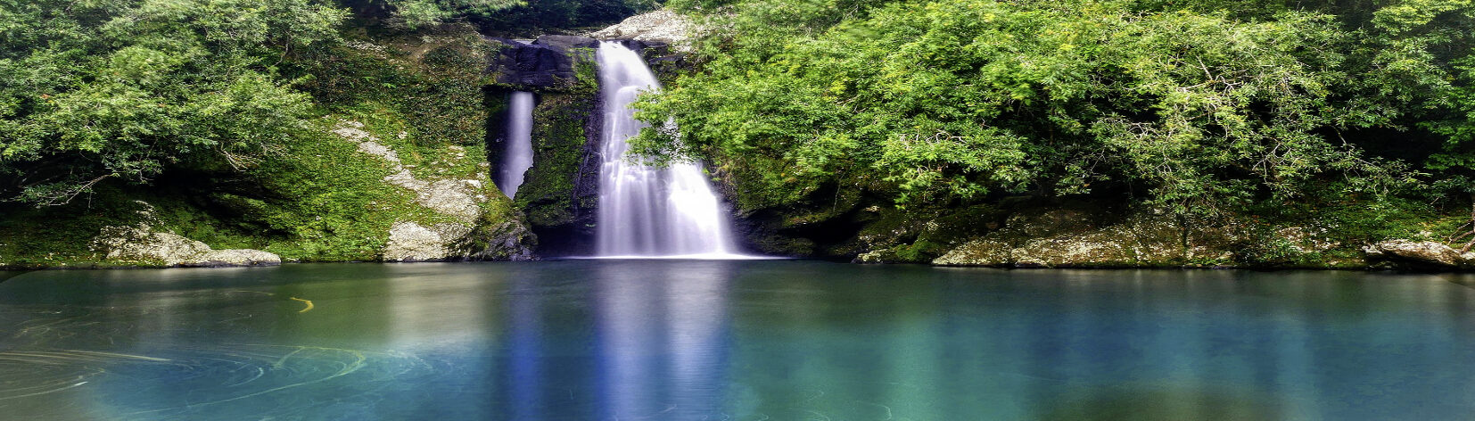 Cascade de Cilaos sur l'ile de la Réunion au cours d'un voyage sur mesure avec une agence locale Nirvatravel